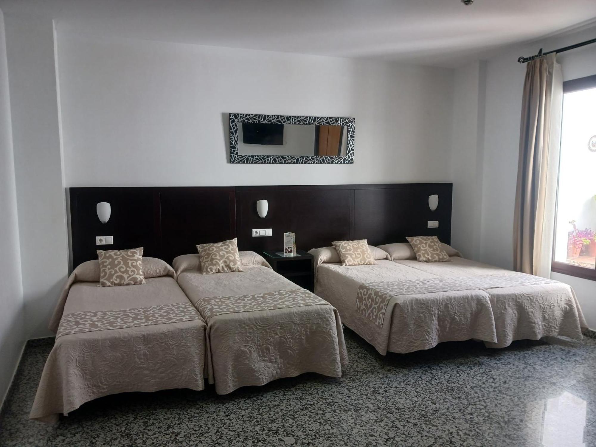 Hotel De Los Faroles Cordoba Ngoại thất bức ảnh